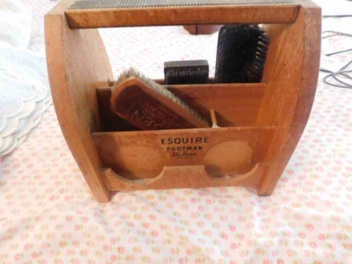 Esquire Footman shoe shine kit