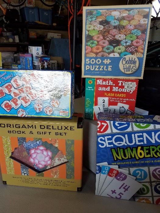 Puzzles, Origami gift set (unopened), learning games