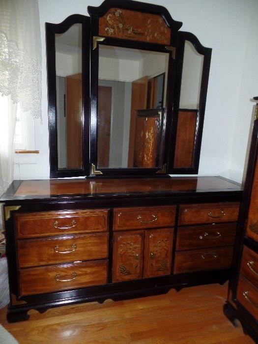 5 Pc. Oriental bed room set - Queen bed, 2 night stands, tall man's dresser and woman's dresser w/mirror
