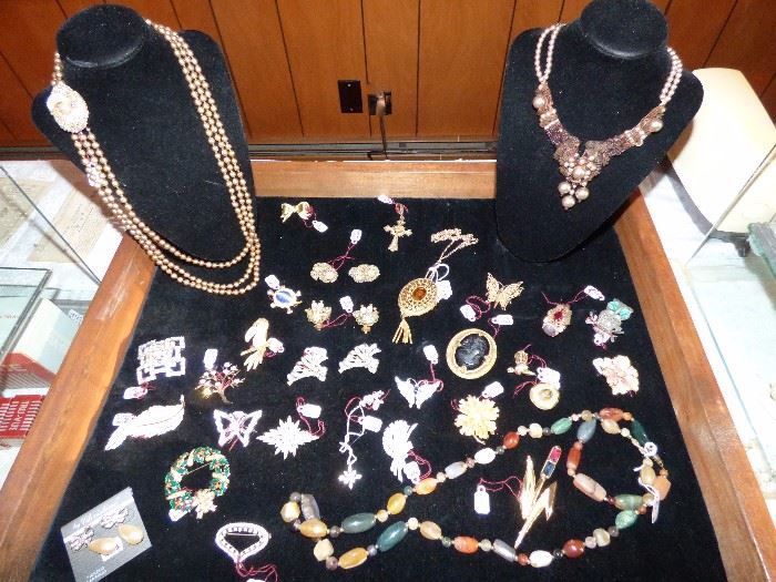 Costume Jewelry, some vintage signed "Miriam Haskell" ,"Robert", Sara Coventry, etc.