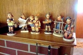 Selection large early Hummels.