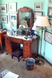 Mid century maple dresser and all shown items.