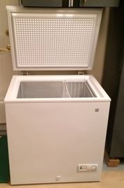 GE 5 cu ft freezer