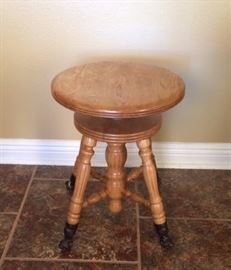 Oak swivel stool