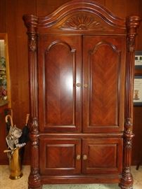 armoire/entertainment center