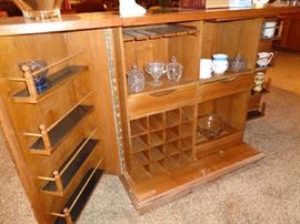 inside of fold out bar