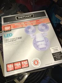 Defiant motion security light unopened