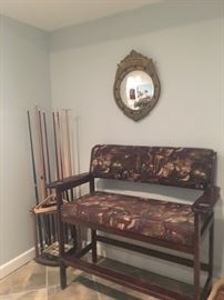 POOL BENCH, POOL STICKS