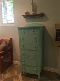 ANTIQUE WOOD TALL DRESSER