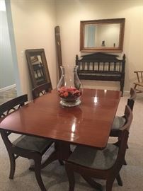 KITCHEN/DINNING ROOM TABLE WITH 4 TELL CITY CHAIRS