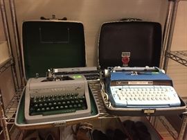 vintage typewritters