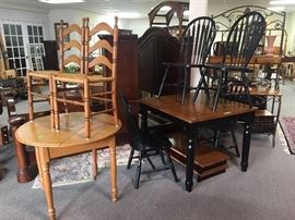 Kitchen tables and chairs, bakers rack