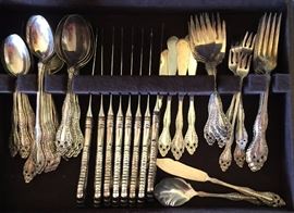 Oneida Flatware 1881 Rogers "Victorian Classic"