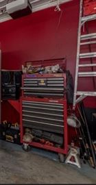 Double Craftsman Red Tool Box. Lower Tool Box has pull-out drawers that are lined. Top ToolBox is an additional Sears Craftsman, and fits comfortable on the lower Cradtsman!
