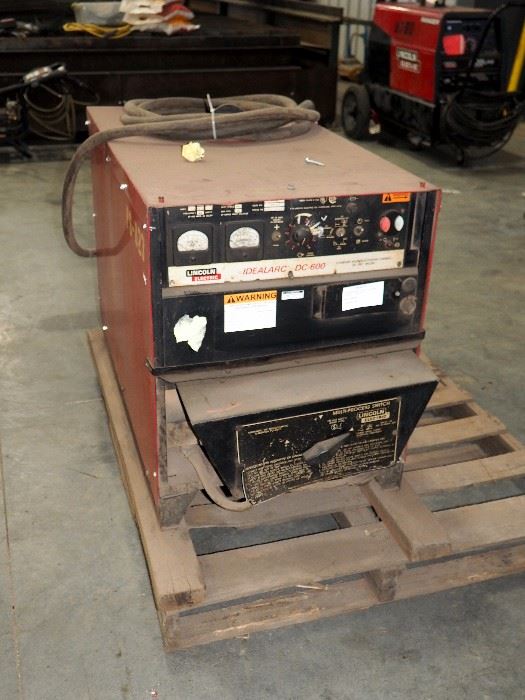 Lincoln Electric Ideal Arc DC-600 Constant Current DC Arc Welder, Serial #U1961207337 With Multi-Process Switch