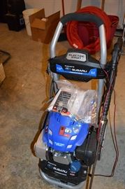 Subaru 3100 PSI Pressure washer Like New