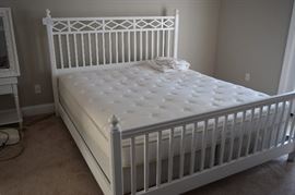 King Size Comfortaire Dual Adjustable Mattress