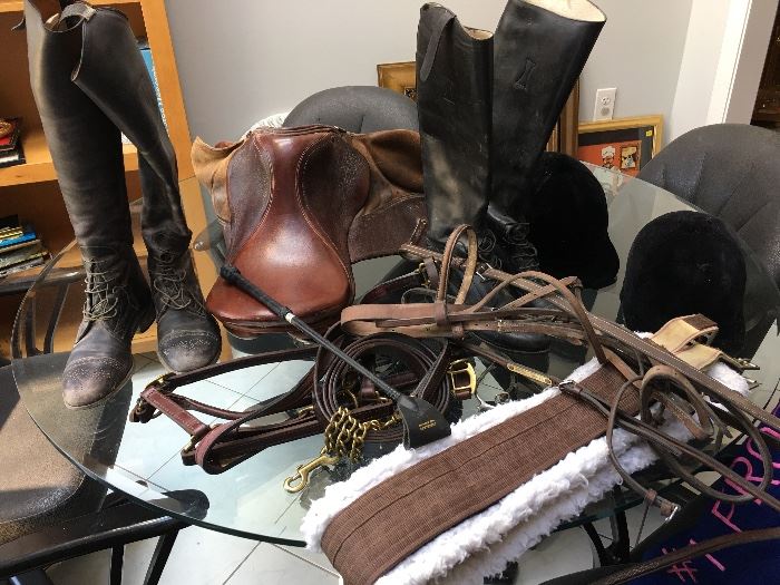 Riding accessories (2 boots, saddle, blankets, 2 hats and more)