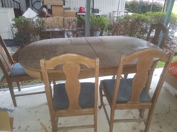 Table & four chairs (for project - needs refinishing)