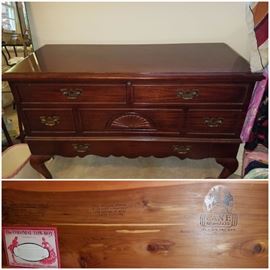Lane footed blanket chest