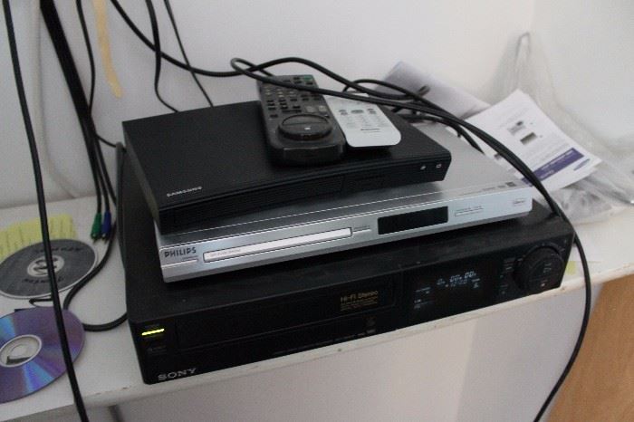Samsung Blu-ray player and vintage SONY VHS player