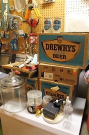 Vintage Drewrys beer cans