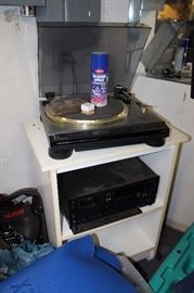 Onkyo Integra CP1057F turntable