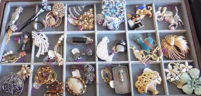 Costume jewelry...small amount of better pieces