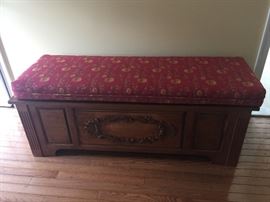 5' Mahogony Bench w/Red Floral Upholstery Cushion