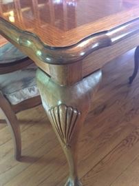 Carved table leg