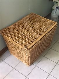 wicker basket with lid