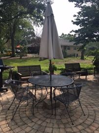 patio set with umbrella, black