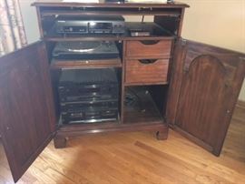 Complete stereo system; SONY, PIONEER; BOSE SPEAKERS