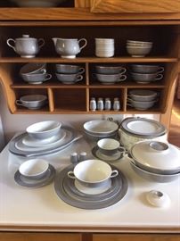 MAJESTIC by Easterling; 121 pcs