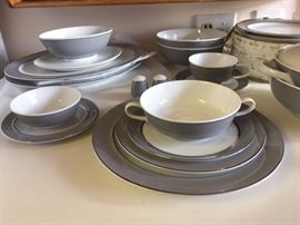 MAJESTIC by Easterling china; 121 pcs