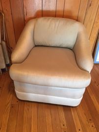 Upholstered side chair