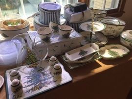 SPODE Christmas Tree, service for 15 and tons of side pieces