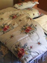 comforter for queen bed