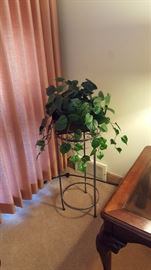 Plant stans & Faux Plant