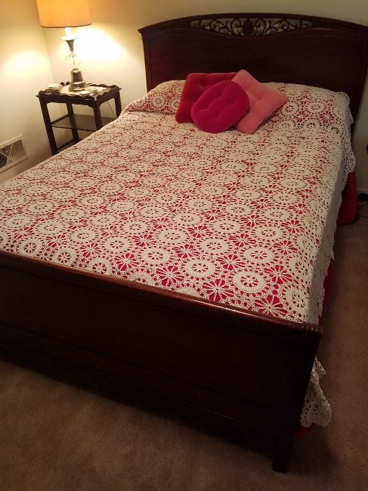 Mahogany full size bed