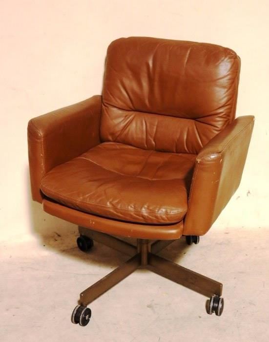 Retro office chair