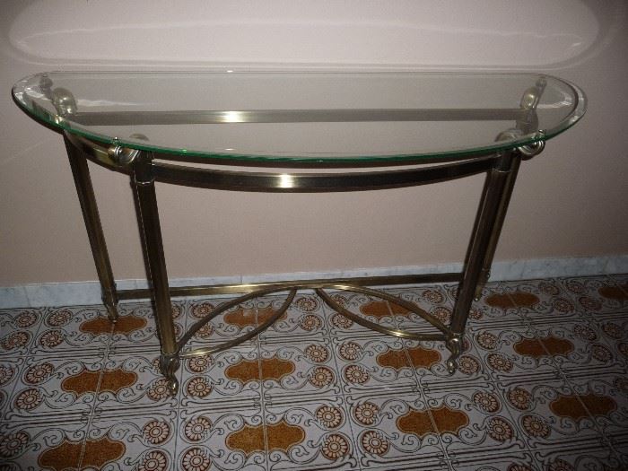 BRASS/GLASS ENTRY TABLE