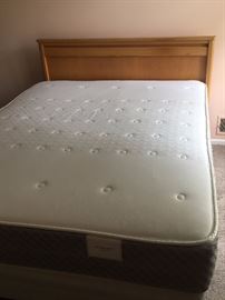 Queen size headboard 
