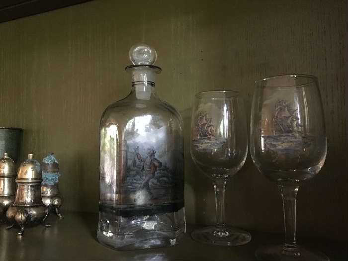 Vintage Decanter with 2 matching glasses