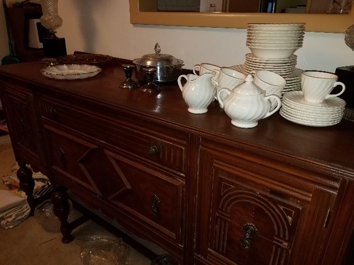 Buffet and sideboards