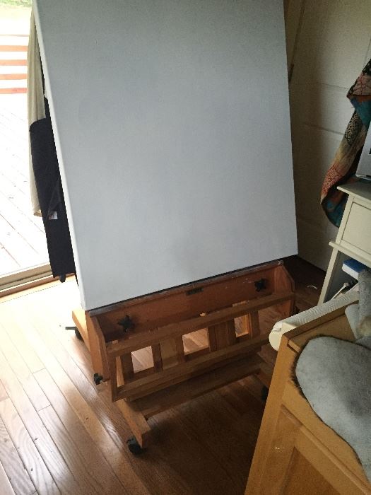 LARGE easel