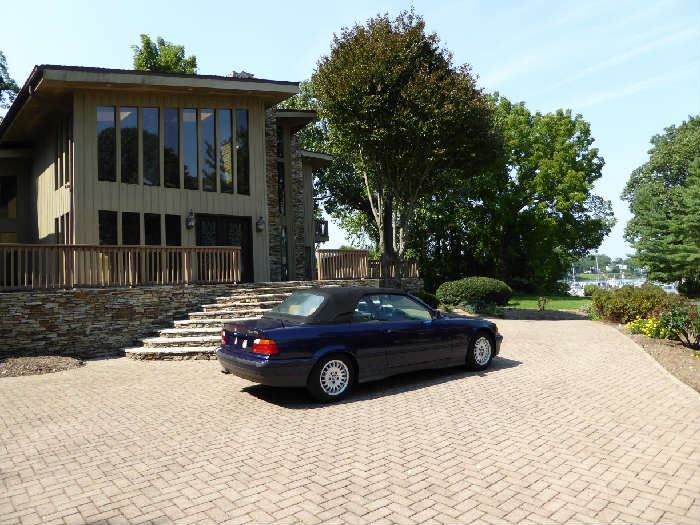 1995 325i BMW convertible  37,500 miles