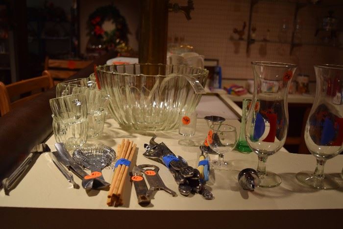 punch bowl set with glasses