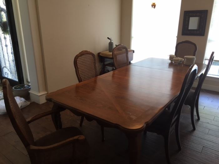formal dining table