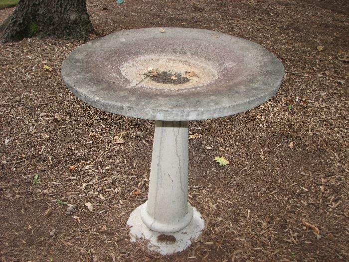 Vintage cement  - pedestal urn design birdbath